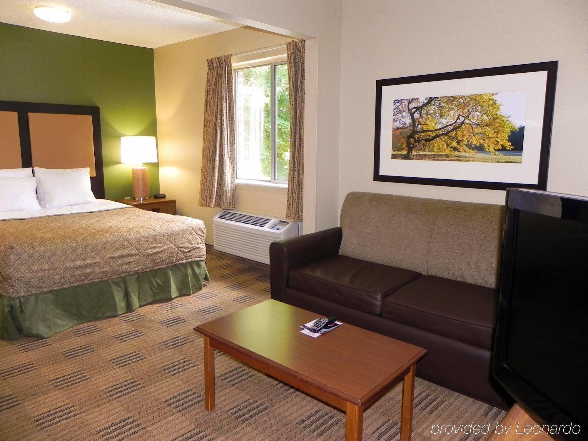 Extended Stay America Select Suites - Charlotte - University Place - E Mccullough Dr Exteriör bild