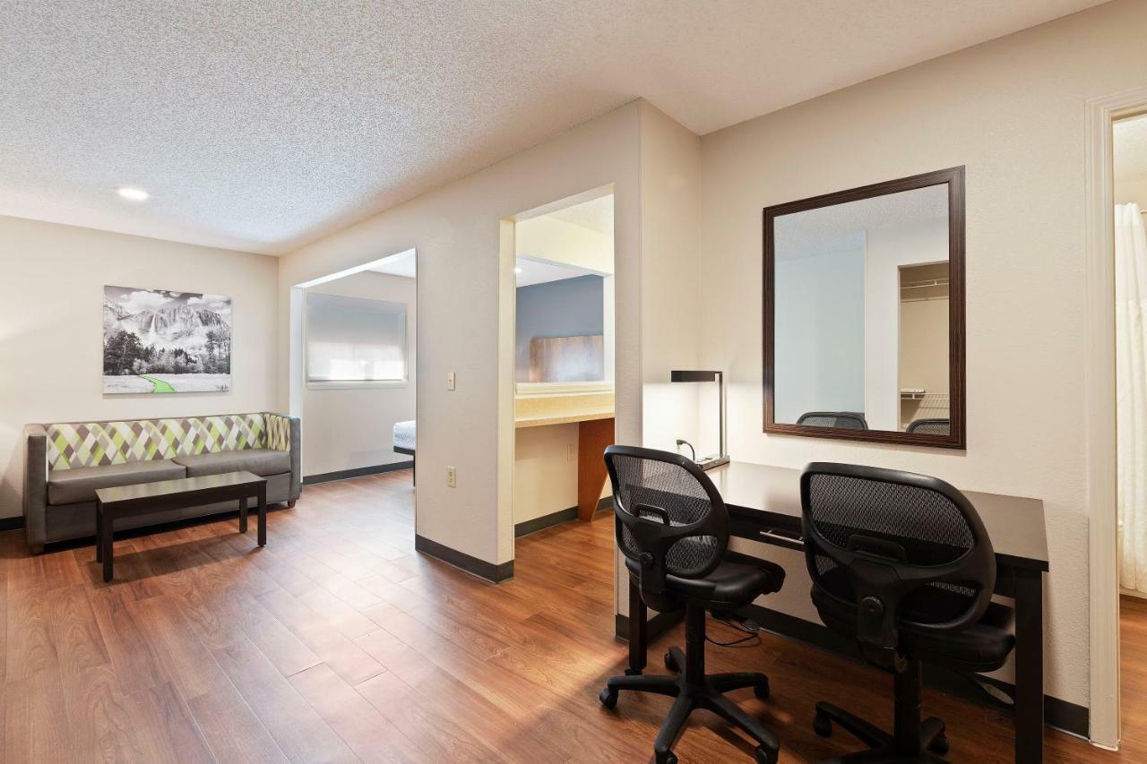 Extended Stay America Select Suites - Charlotte - University Place - E Mccullough Dr Exteriör bild